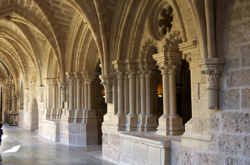 Portada de la sala capitular del monasterio de Piedra